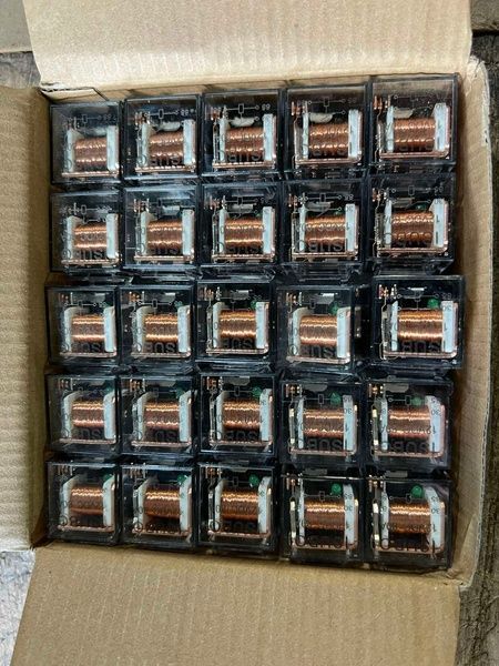 Реле электрическое универсальное 12V 80A 4PIN с индикатором 12V80A4PIN фото